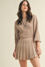 OVERSIZED SWEATER TOP