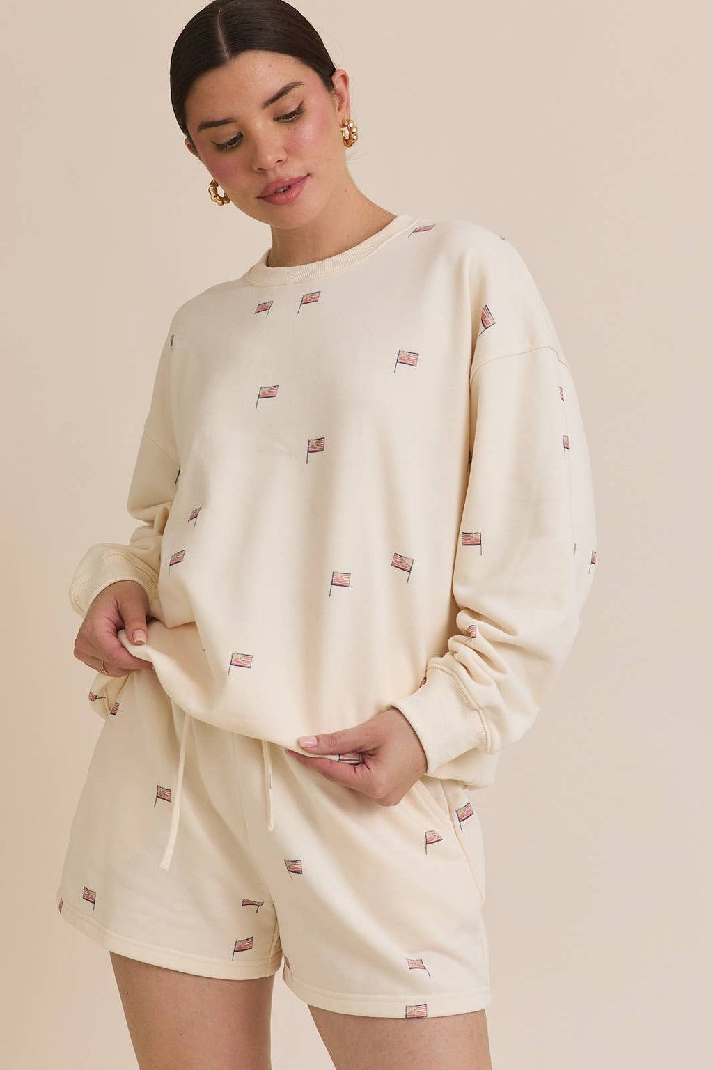 'USA FLAG' GRAPHIC SWEATSHIRT & SWEATSHORTS