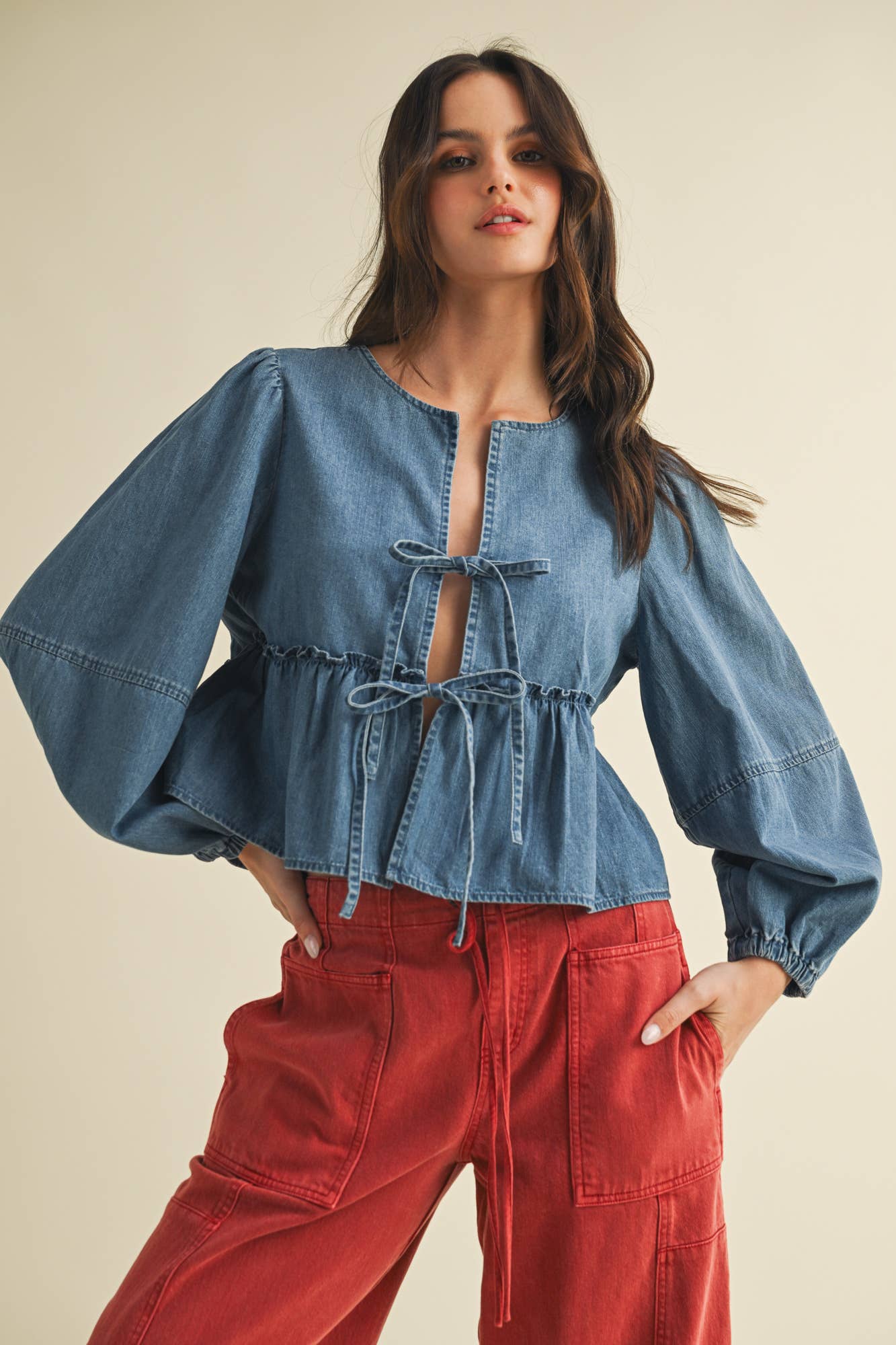 RUFFLE HEM TIE CLOSURE DENIM TOP