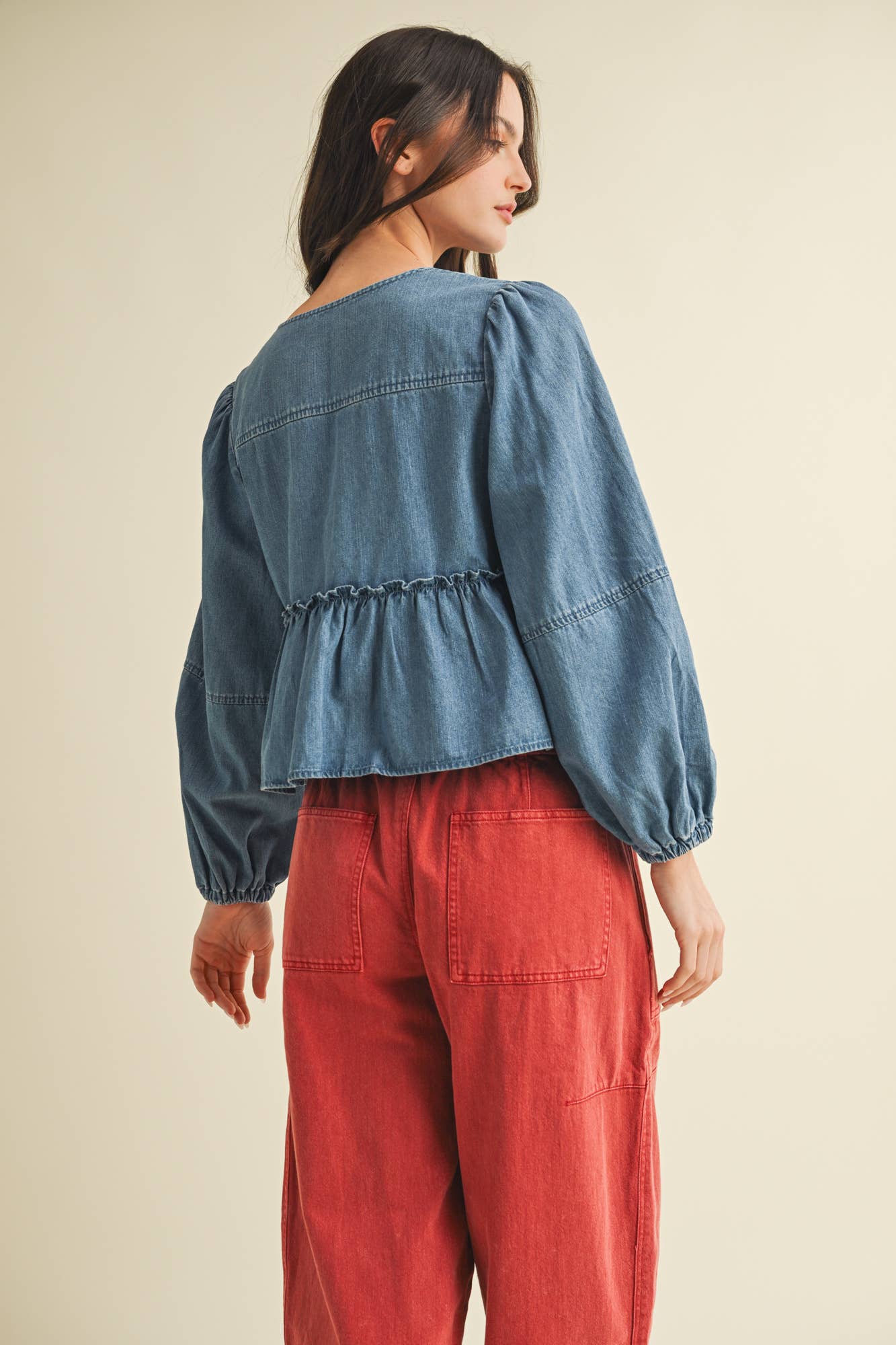 RUFFLE HEM TIE CLOSURE DENIM TOP