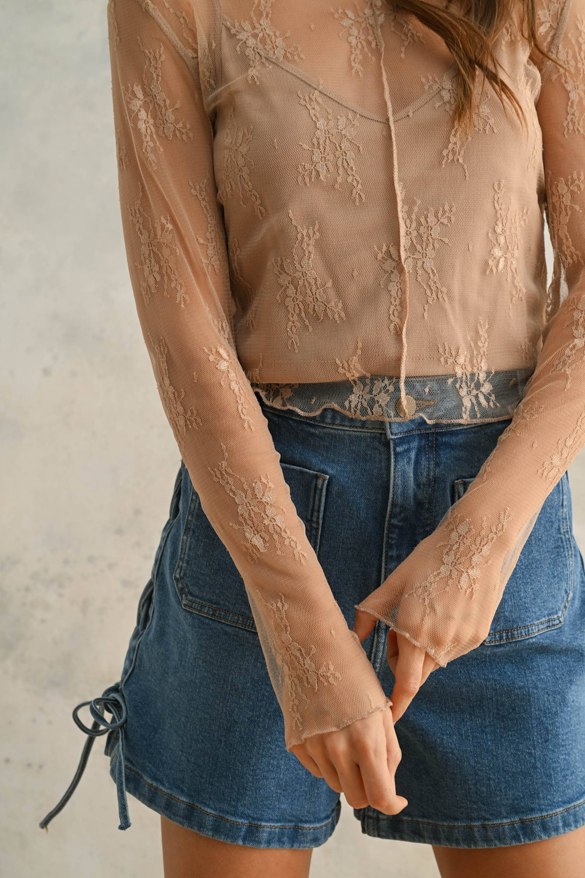 LONG SLEEVE LACE FABRIC WITH LINING INSERT TOP