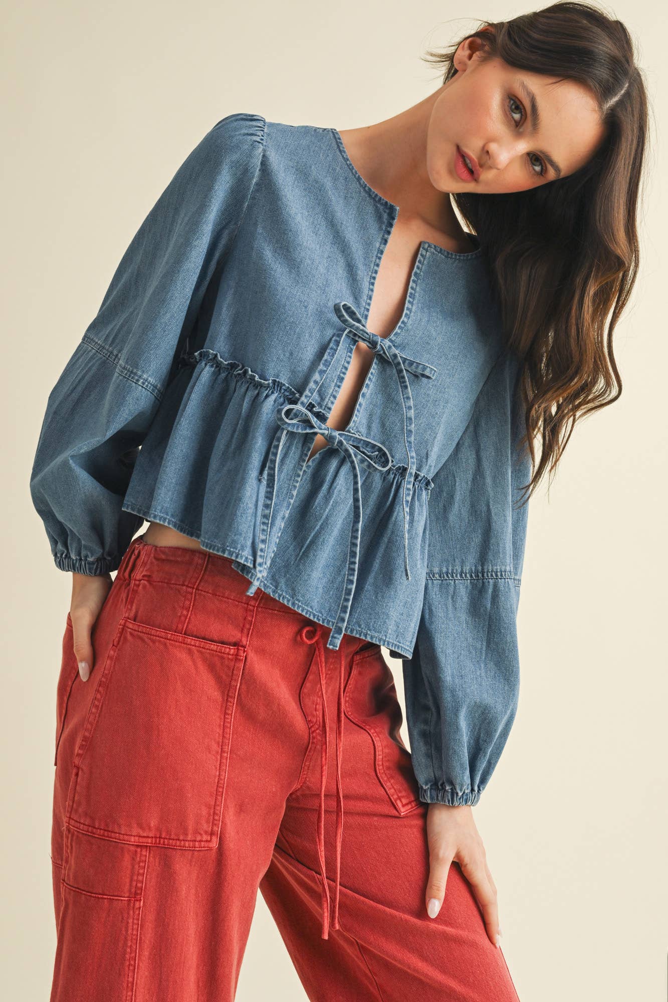 RUFFLE HEM TIE CLOSURE DENIM TOP