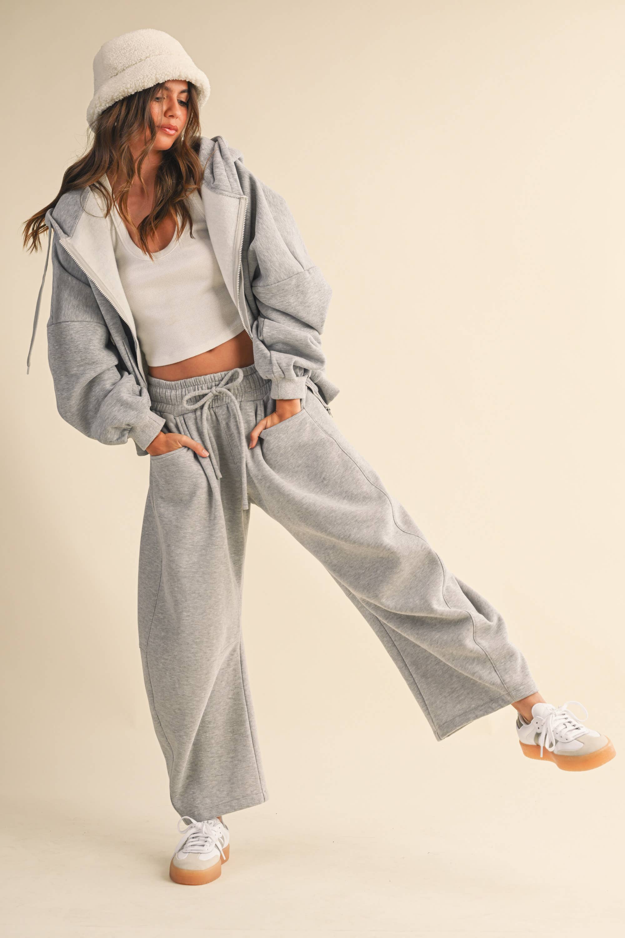 BARREL SWEATPANTS WITH SIDE POCKETS