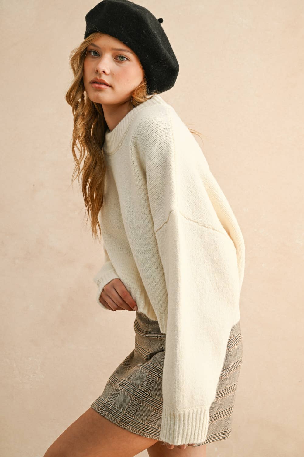 ROUND NECK SIMPLE SWEATER TOP