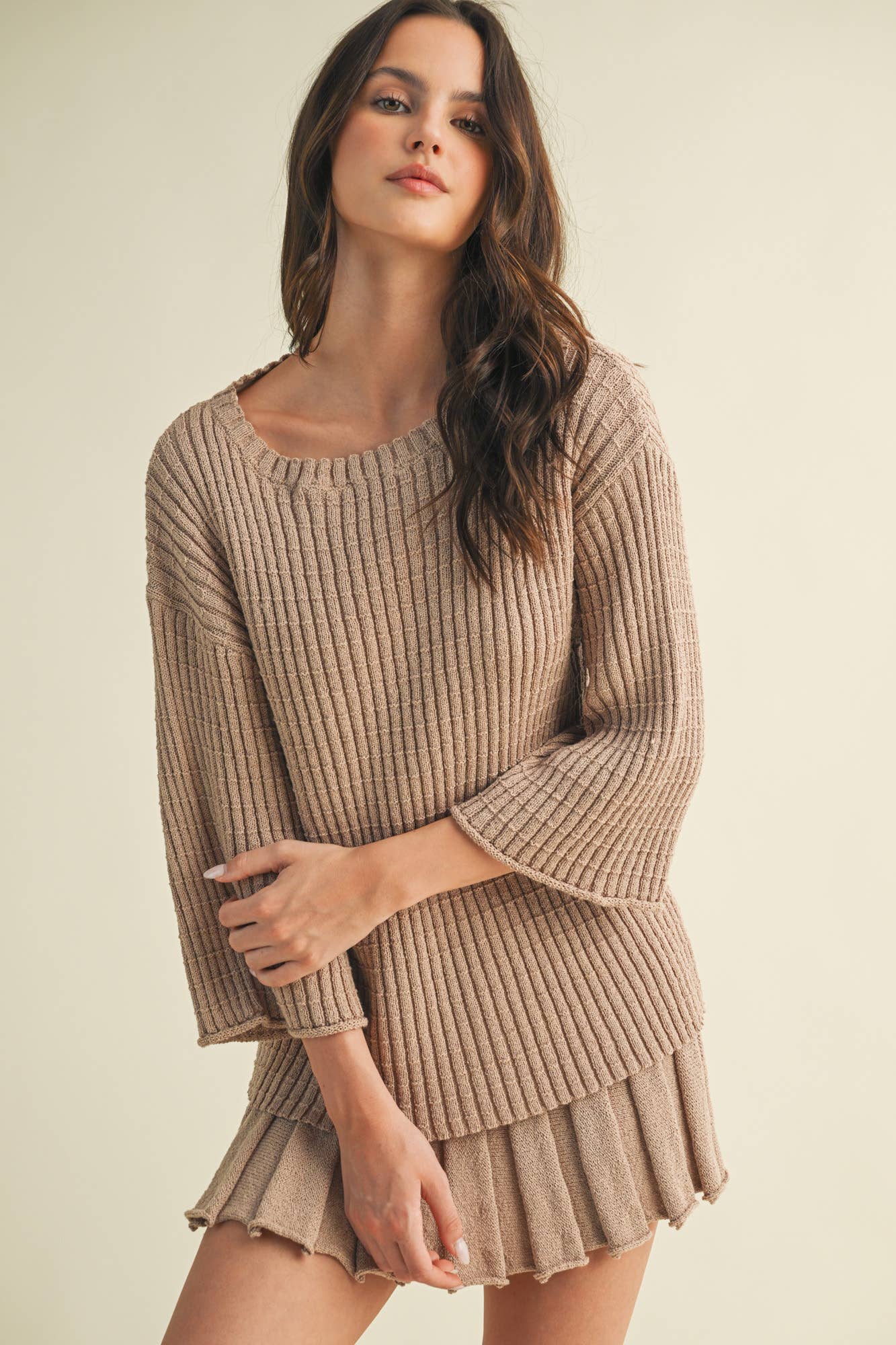 OVERSIZED SWEATER TOP